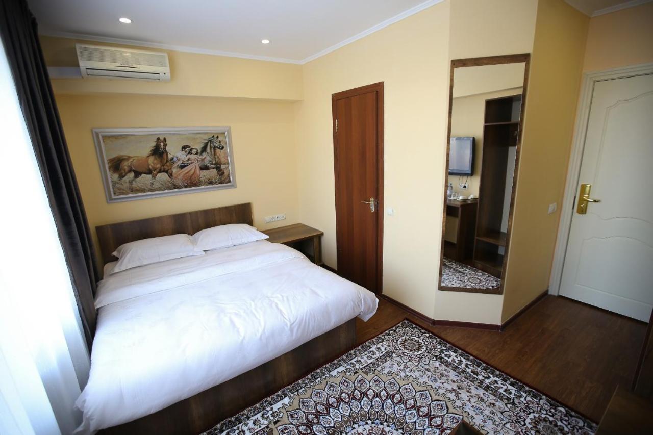 Altai Business Hotel